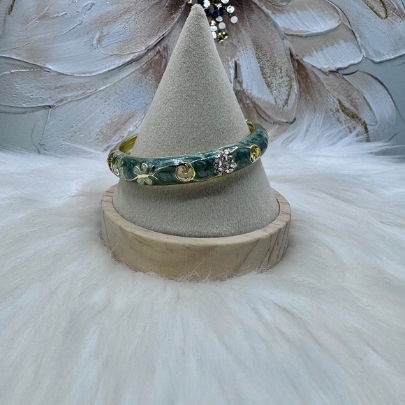 Jewelry - Gray Flower Enamel Cloisonne Bracelet Bangle Thick Style